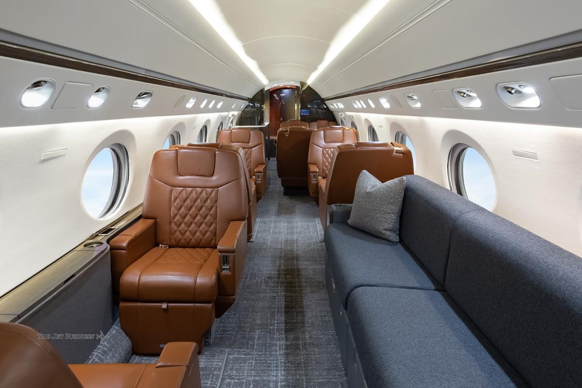 1998 GULFSTREAM GV — photo 2